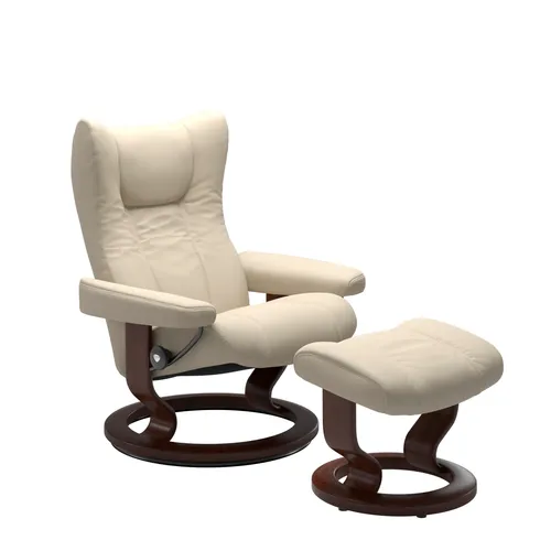 Sessel mit Hocker