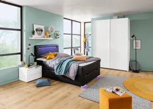 Schwebetürenschrank