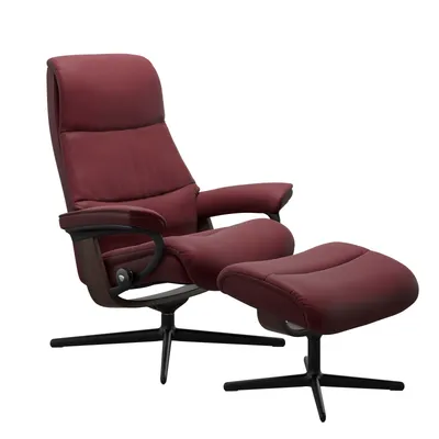Sessel mit Hocker