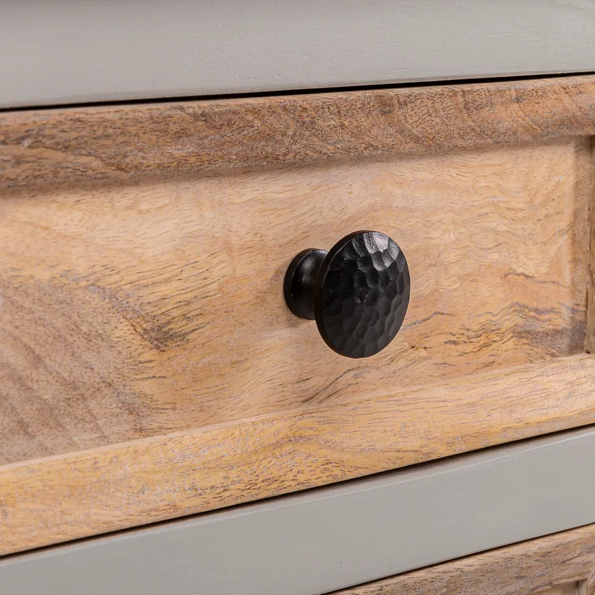 Brotschrank detail
