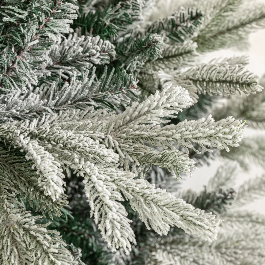 Tannenbaum M beschneit material_farbe