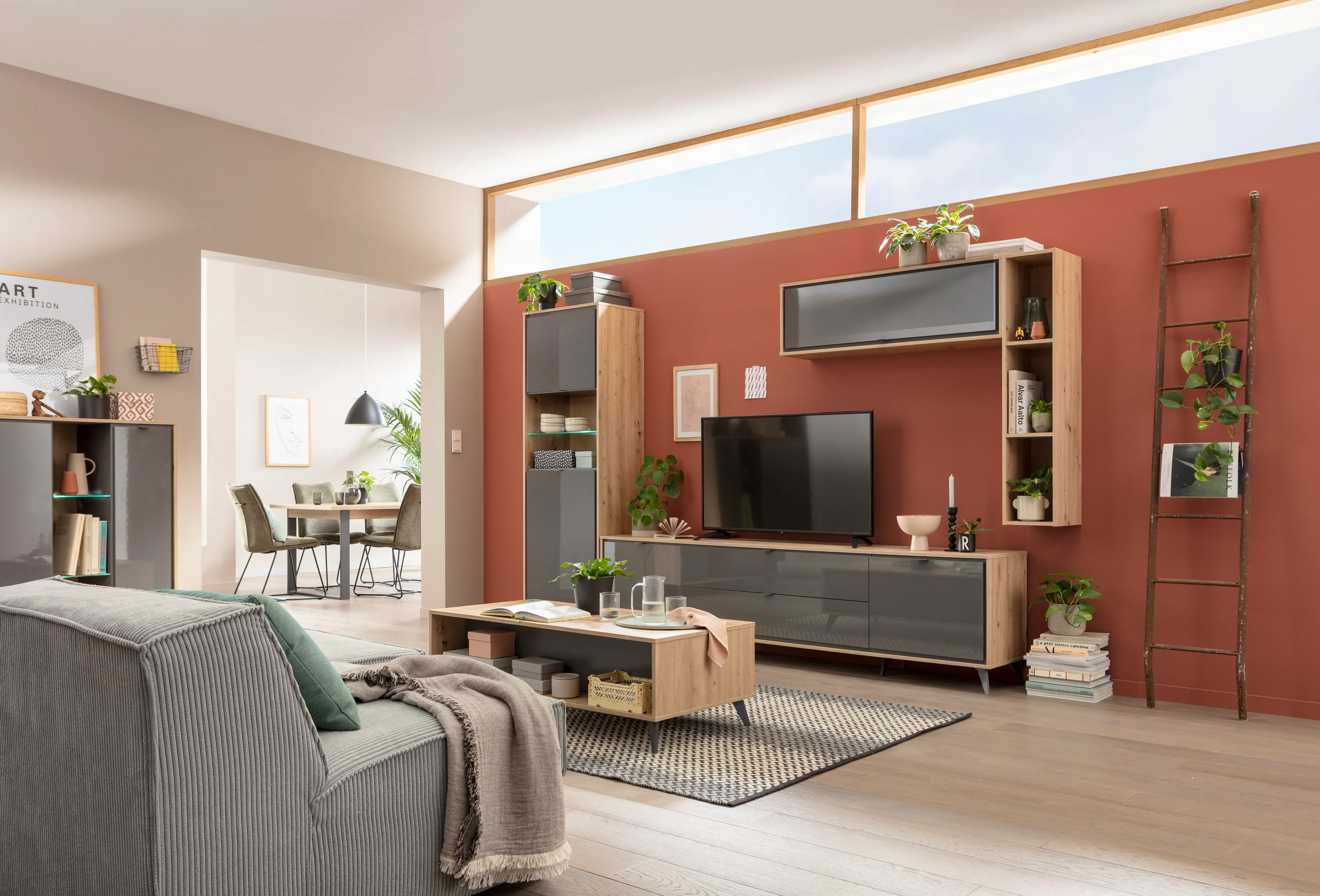Highboard  Cornice 