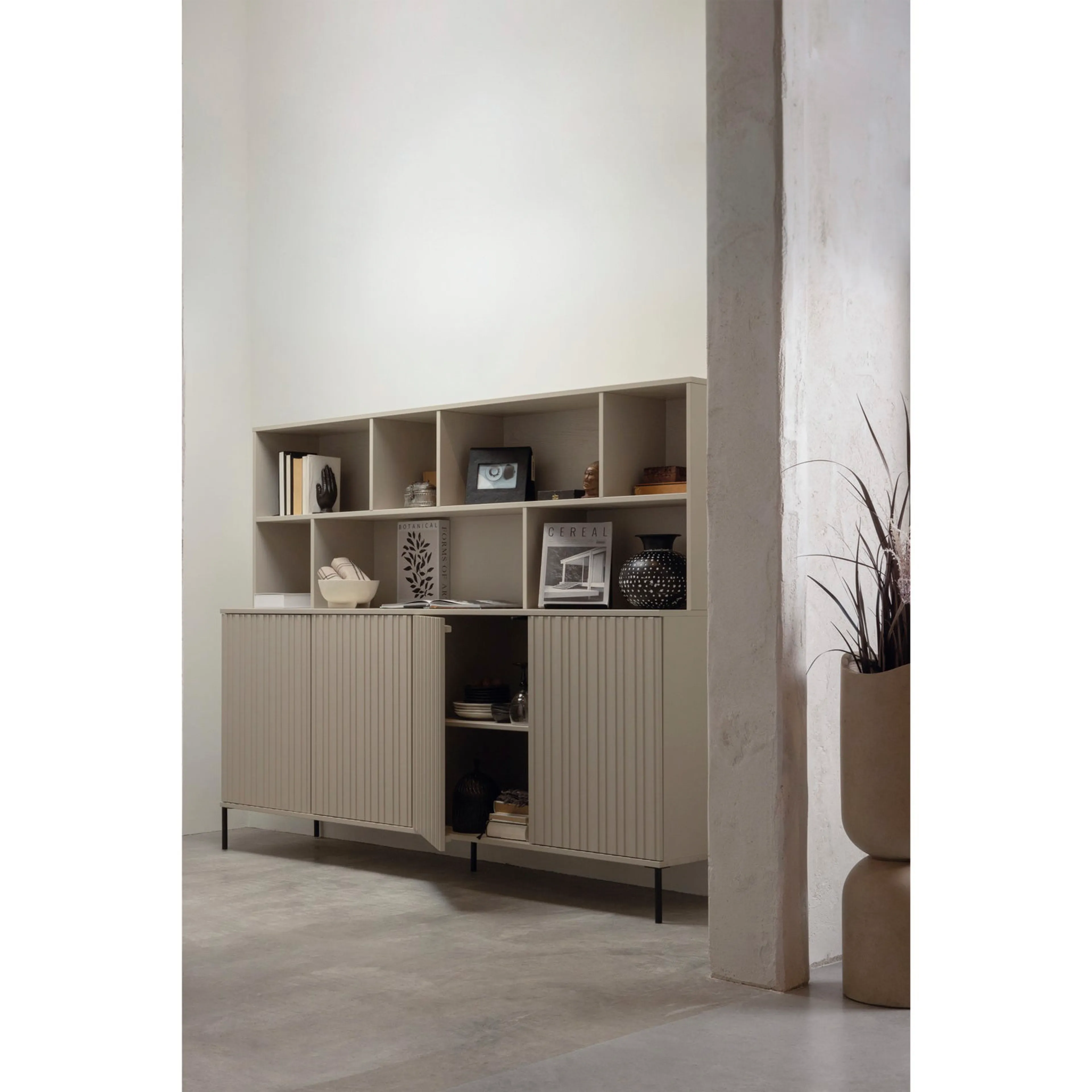 Wandschrank New Gravure