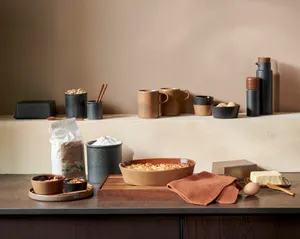 Essig- und Ölflasche