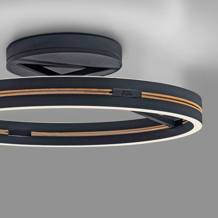 Deckenleuchte "PURE-Loop" detail