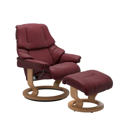 Sessel mit Hocker
