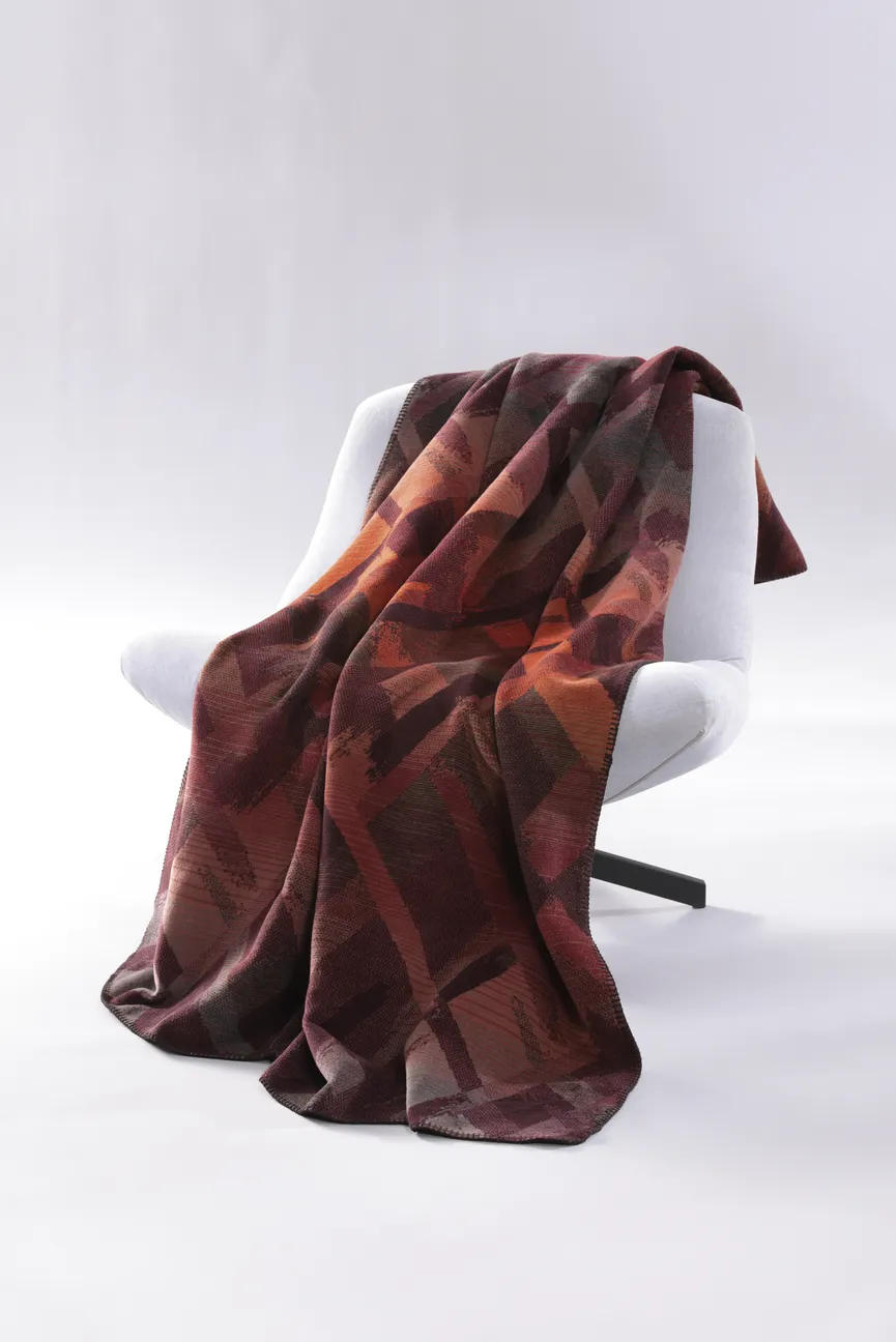 Wohndecke Garnet Glow milieu