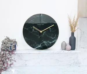 Quarzwanduhr