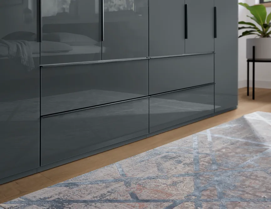 Dreh-/Falttürenschrank detail