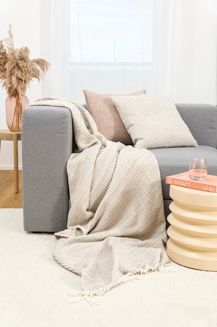 Plaid Izad rose milieu