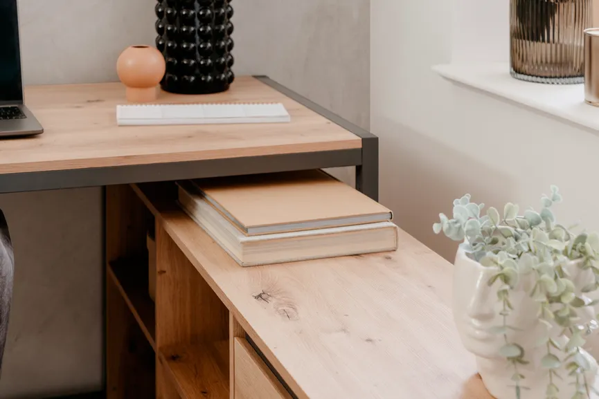 Eckschreibtisch 2T/1S detail