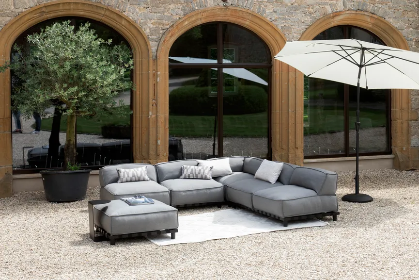 ** Hocker & Recamiere mid grey milieu