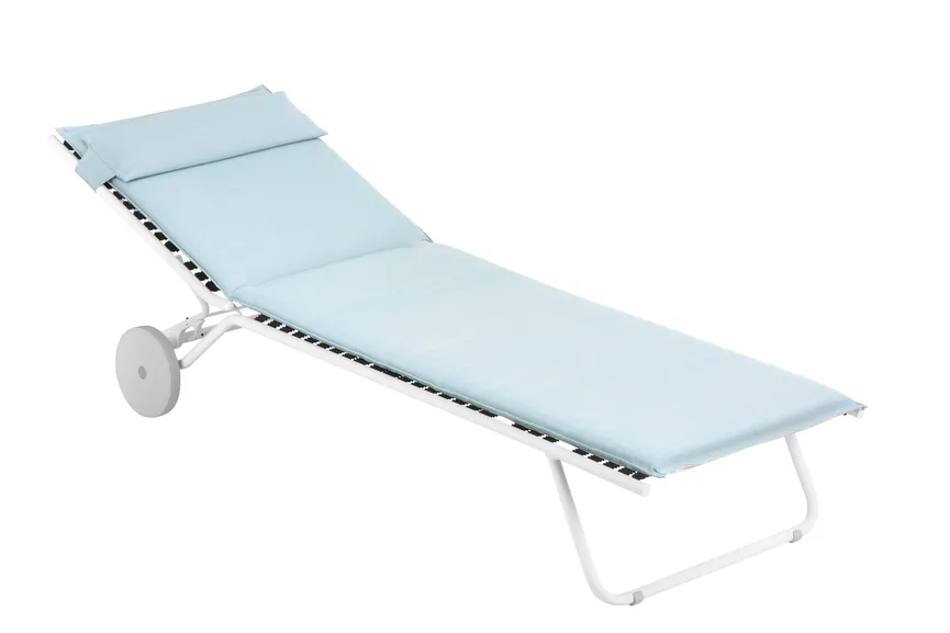 ***Sonnenliege mit Rädern detail