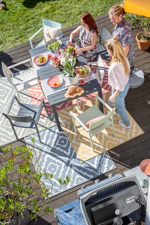 Gartentisch
