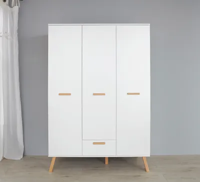 Kleiderschrank