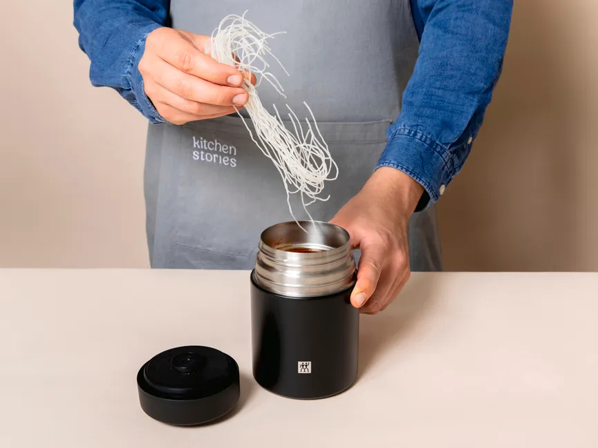Speisegefäß 700 ml schwarz milieu