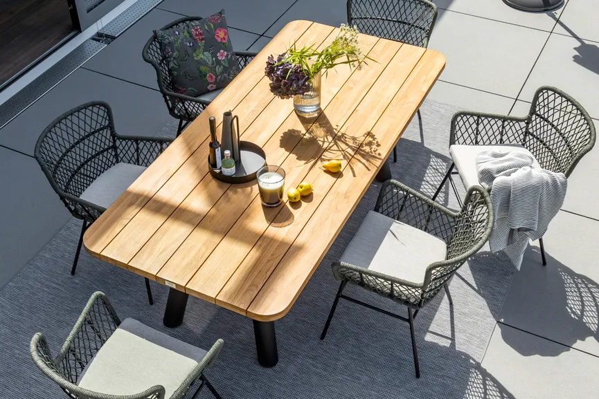 Tisch 220 x 100 detail