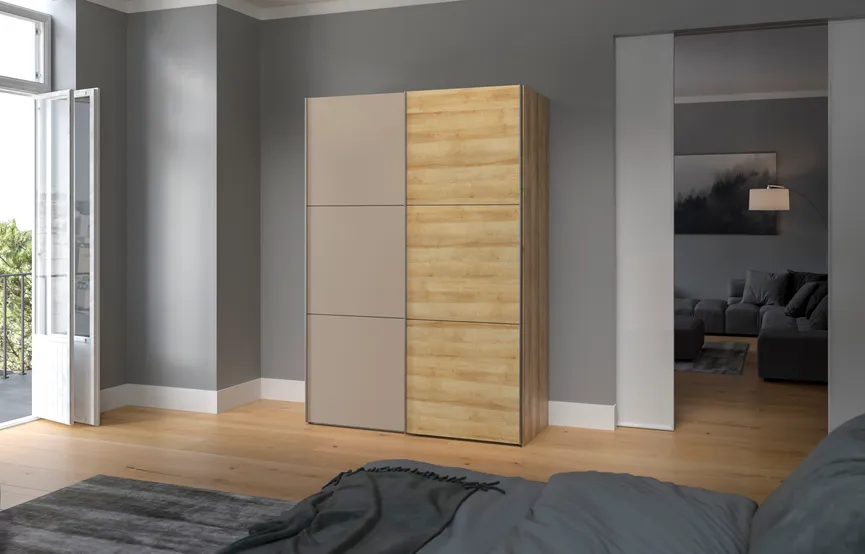 Schwebetürenschrank milieu
