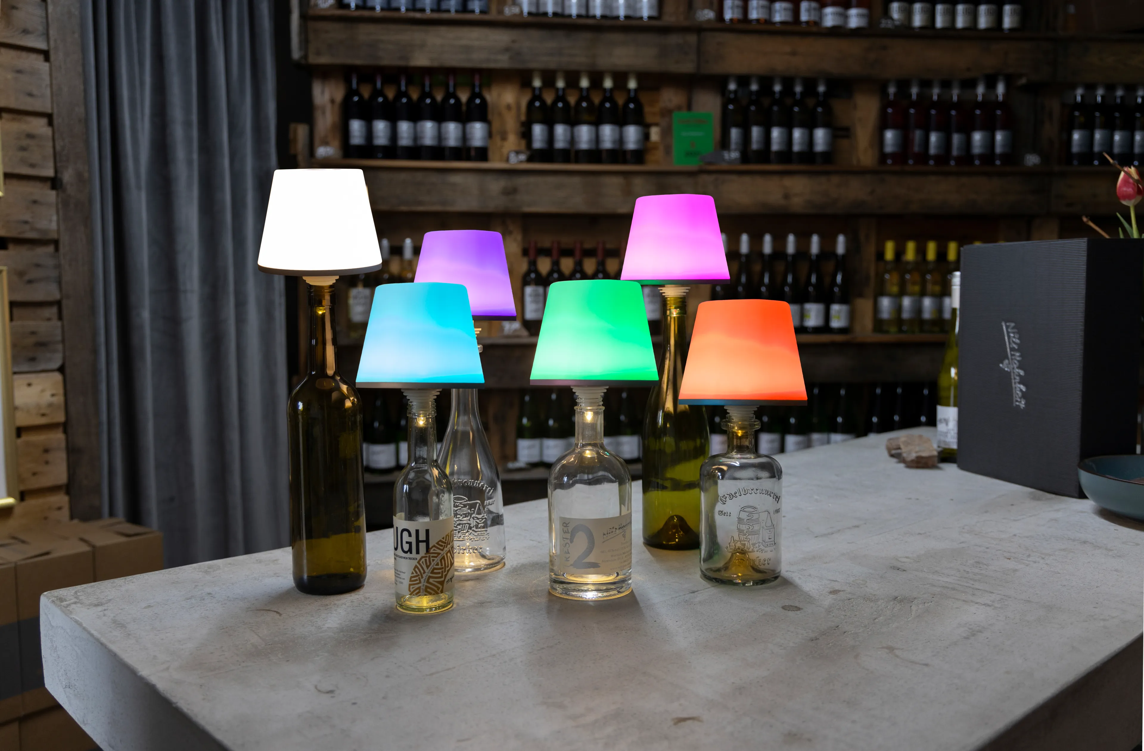 LED-Akku-Flaschenaufsatz Lamprusco