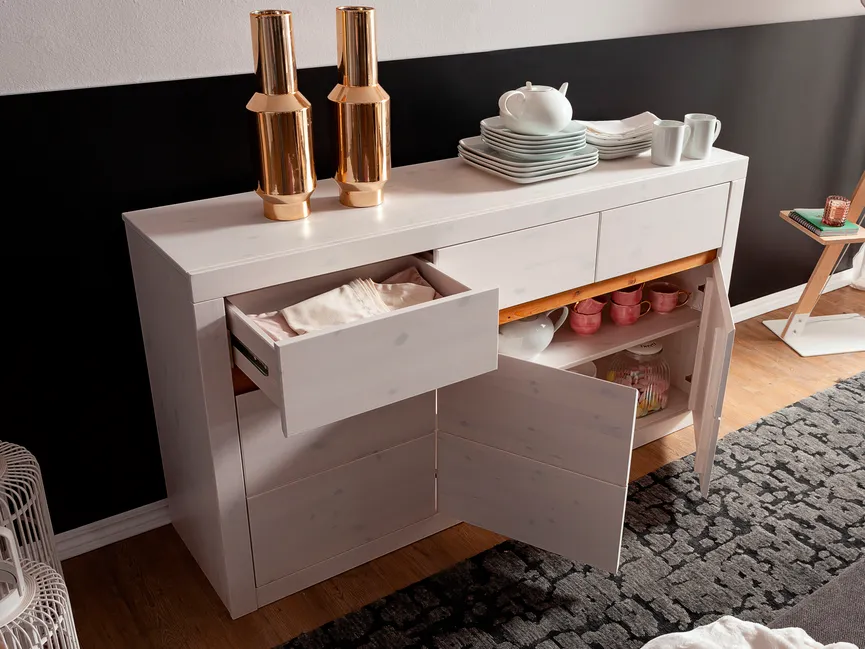 Sideboard I detail