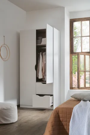 Kleiderschrank