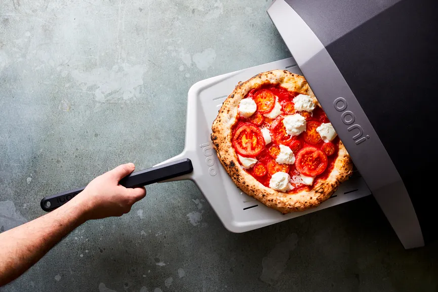 14 Pizzaschieber perforie detail