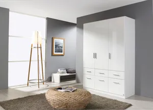  Kleiderschrank