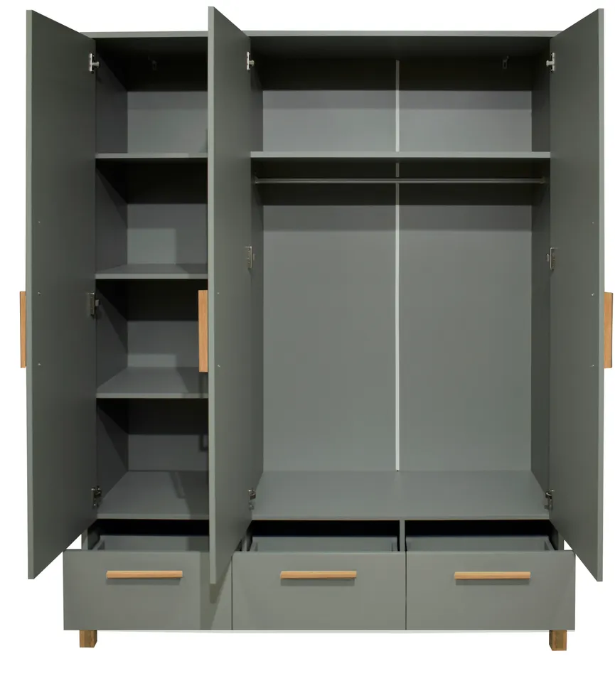 Kleiderschrank 3-trg. detail