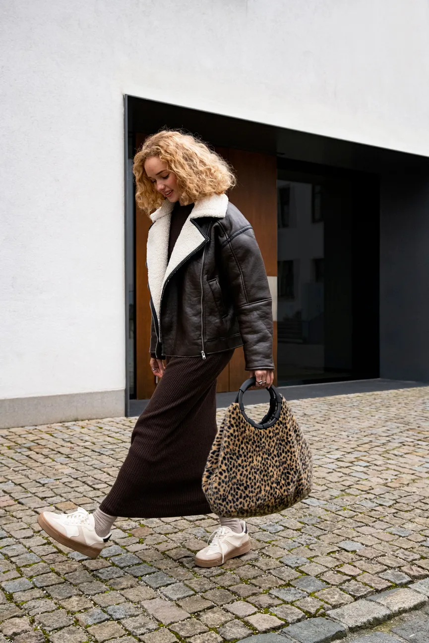 Loopbag Hobo "leo fake fur" milieu
