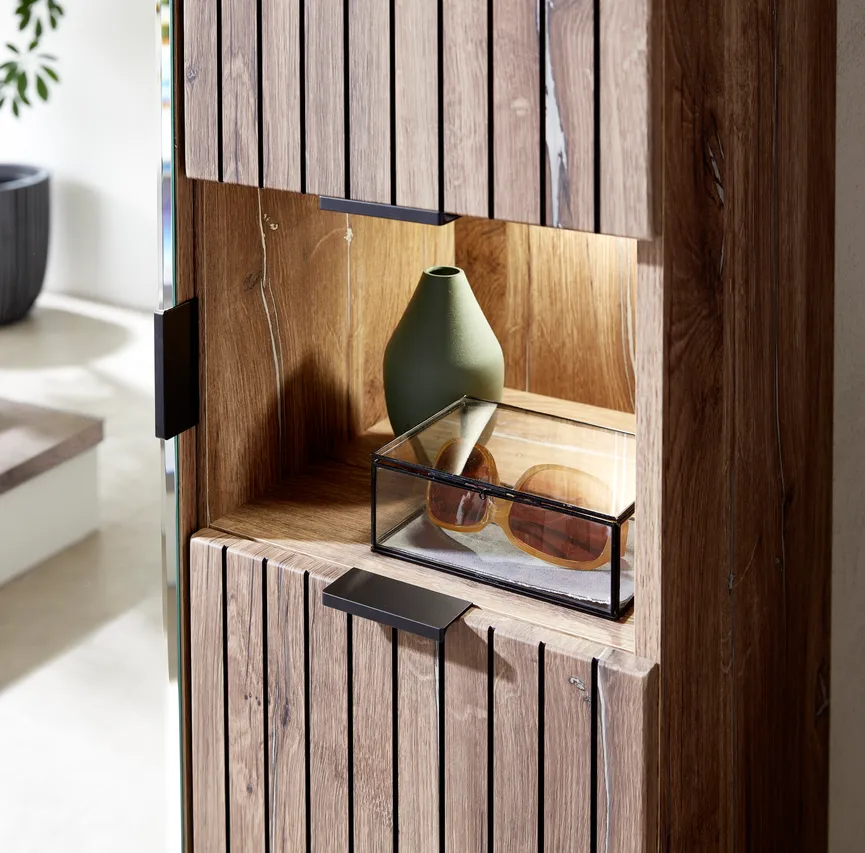 Garderobenschrank detail