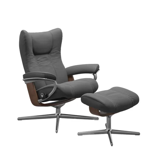 Sessel mit Hocker