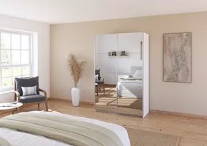 Schwebetürenschrank