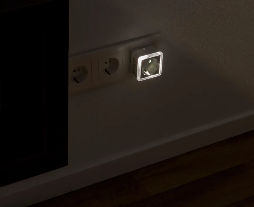 Nachtlicht mit Steckdose detail