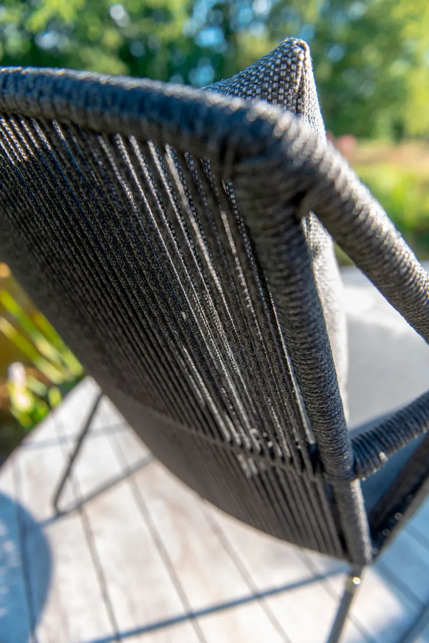 ** Dining Sessel inkl.2 Kissen detail