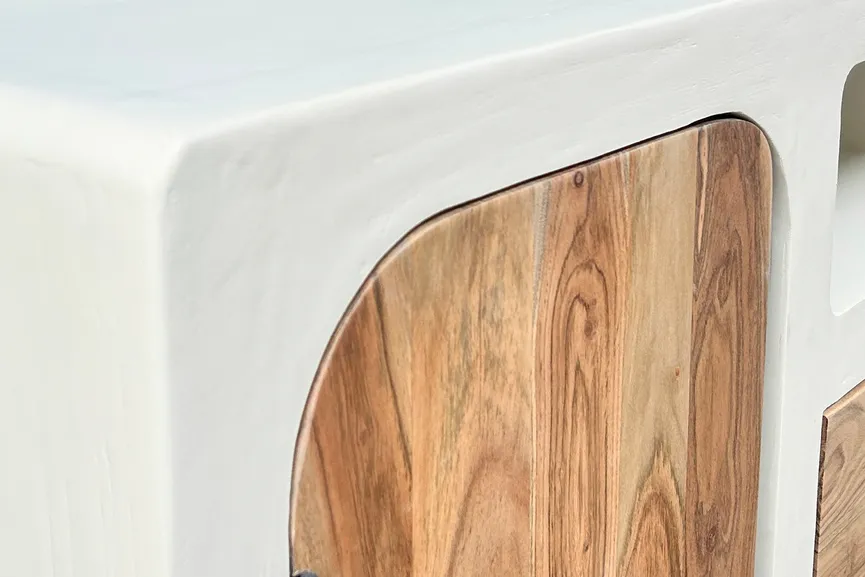Sideboard detail