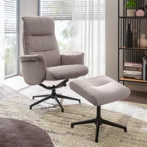 Sessel mit Hocker