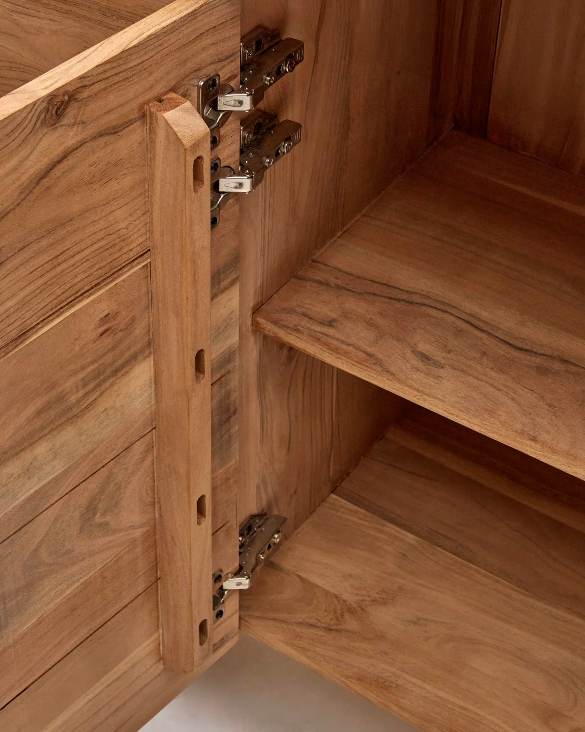 Sideboard 4 Türen detail