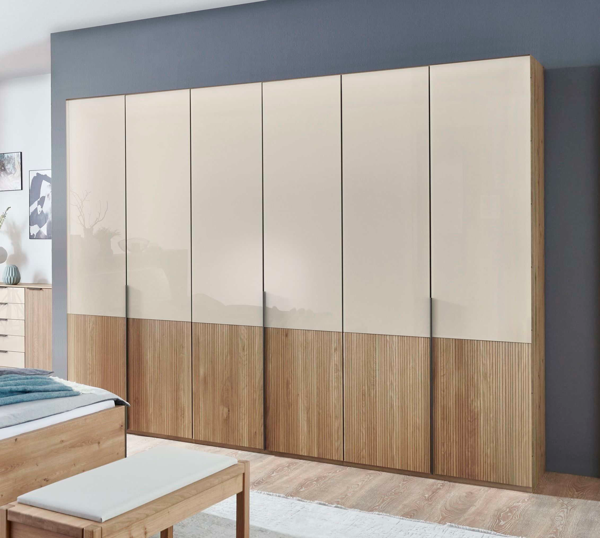 Kleiderschrank