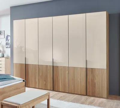 Kleiderschrank