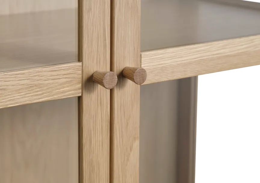 Vitrine detail