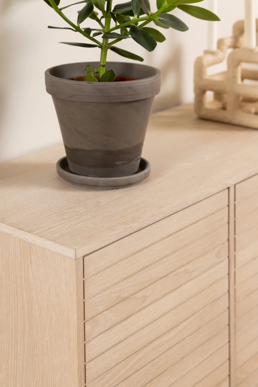 Sideboard milieu