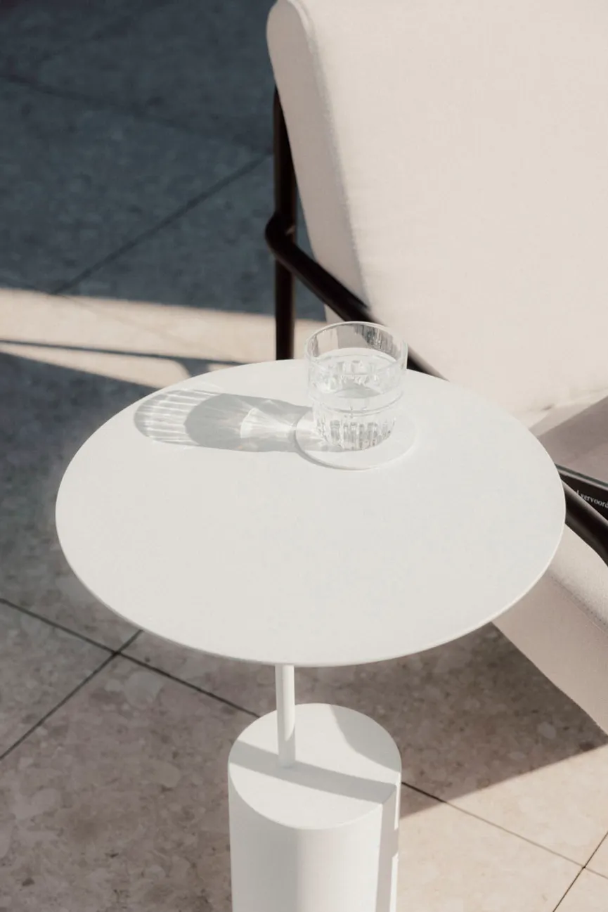 Beistelltisch detail