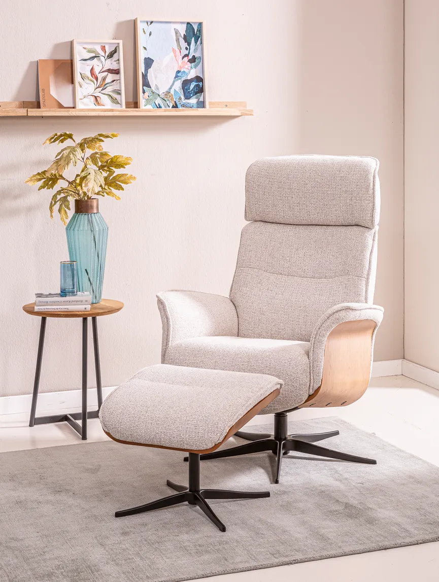 Relaxsessel mit Hocker milieu