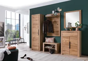 Garderobenschrank
