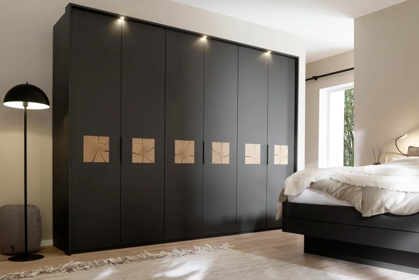 Drehtürenschrank 6-trg. hauptaufnahme