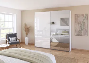 Schwebetürenschrank