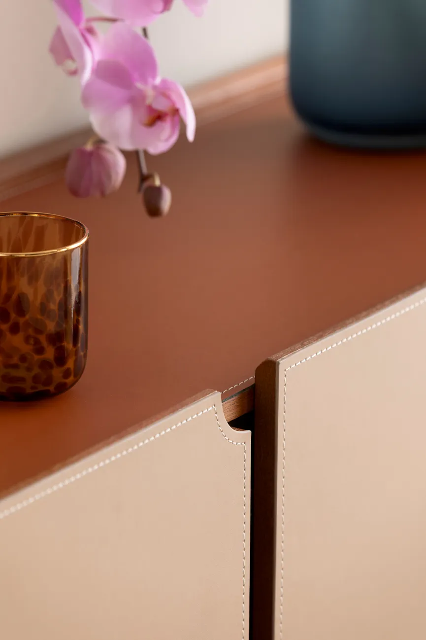 Sideboard detail