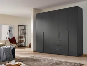 Kleiderschrank