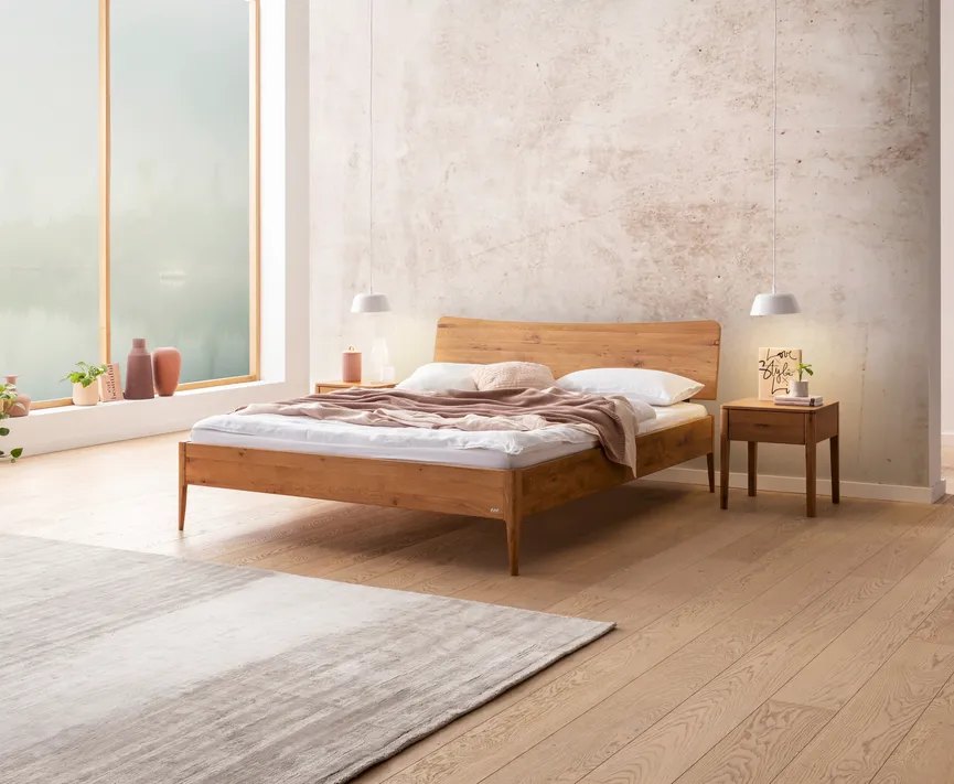 Bett, LF: 140x200 cm milieu