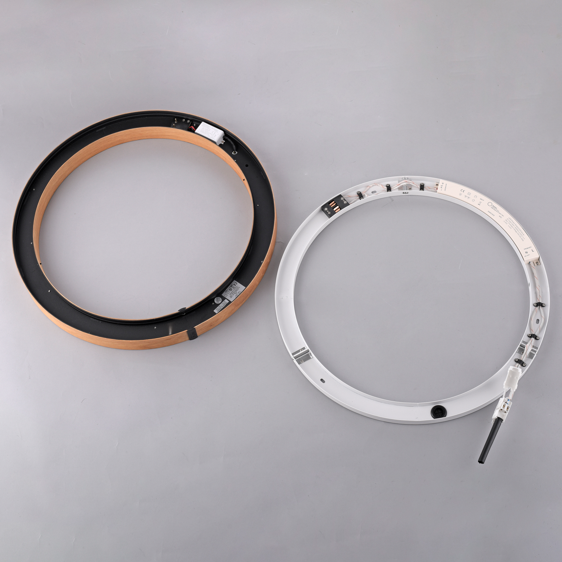 Deckenleuchte "PURE-Lines" detail